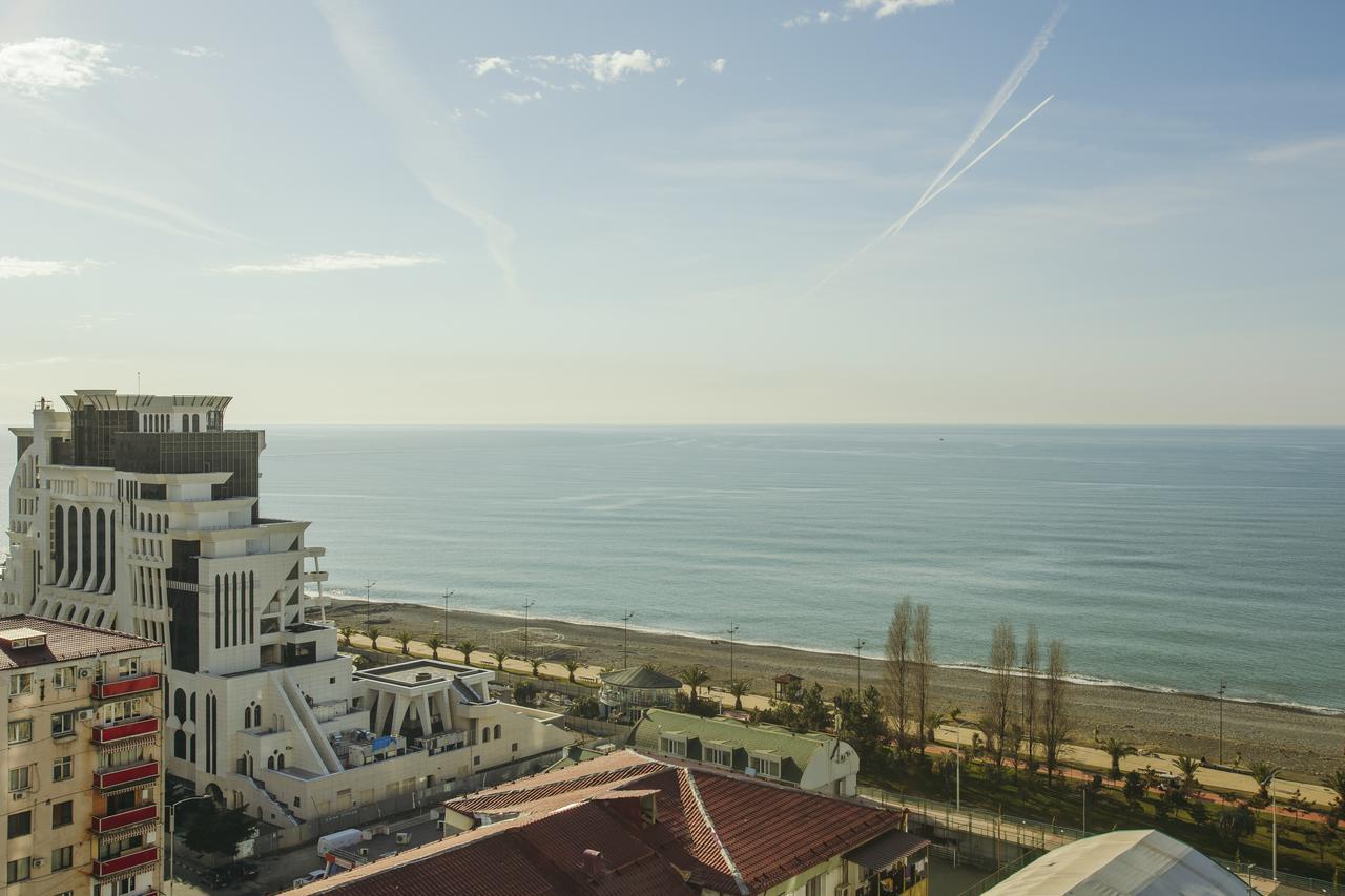 Viva Blue Batumi 아파트 호텔 외부 사진