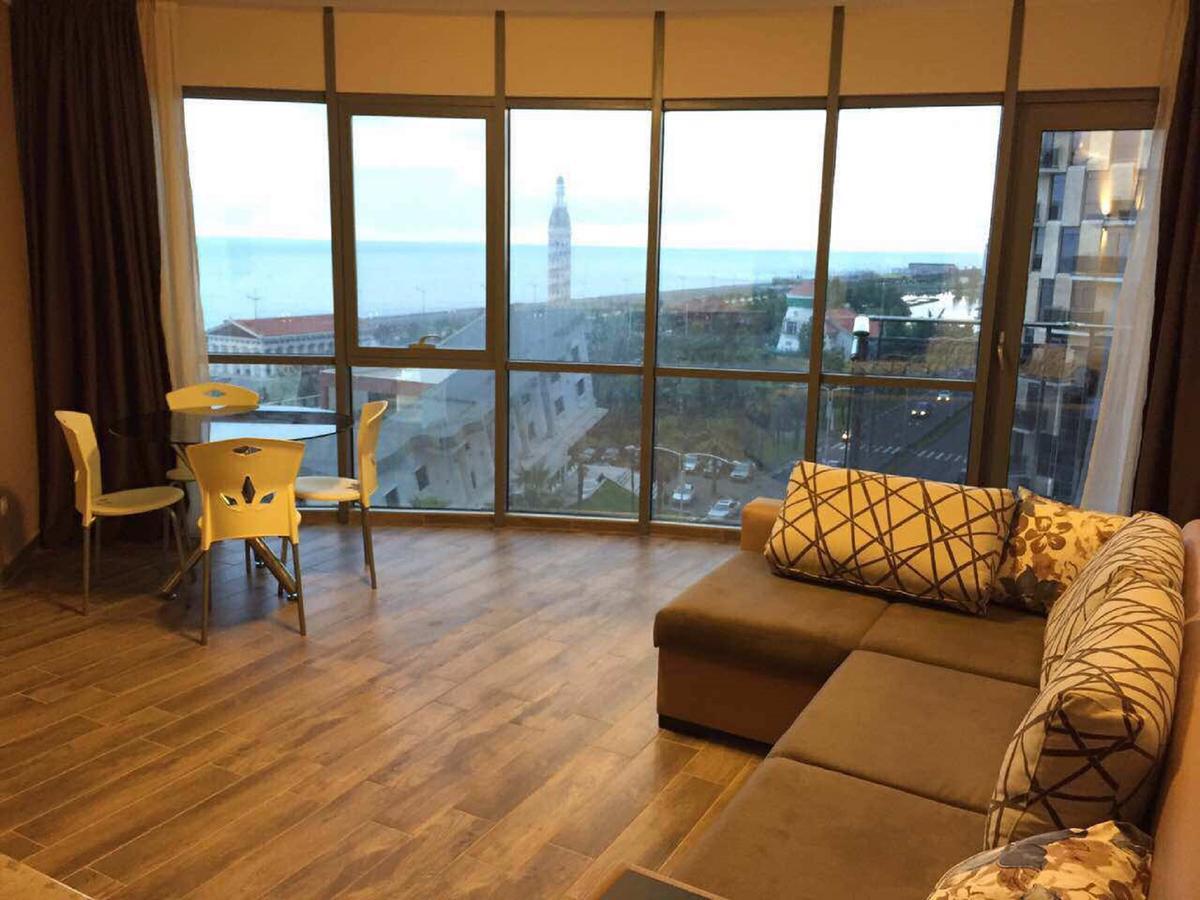 Viva Blue Batumi 아파트 호텔 외부 사진